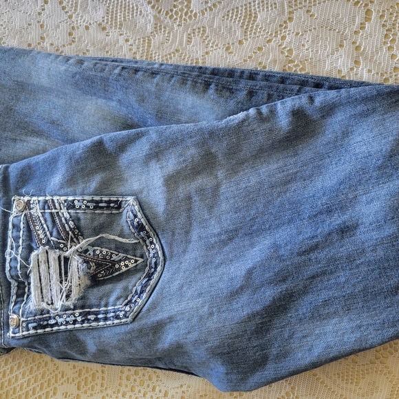 Bundle of miss me ..rock revival..vigoss womens jeans - Picture 2 of 8